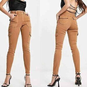 NWT!  Spanx Stretch Twill Ankle Cargo Pants in Honey Glow size XS/S